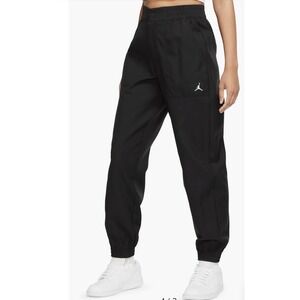 Women's Jordan's Dri-FIT Nylon Windbreaker  joggers Jumpman logo Size Medium
